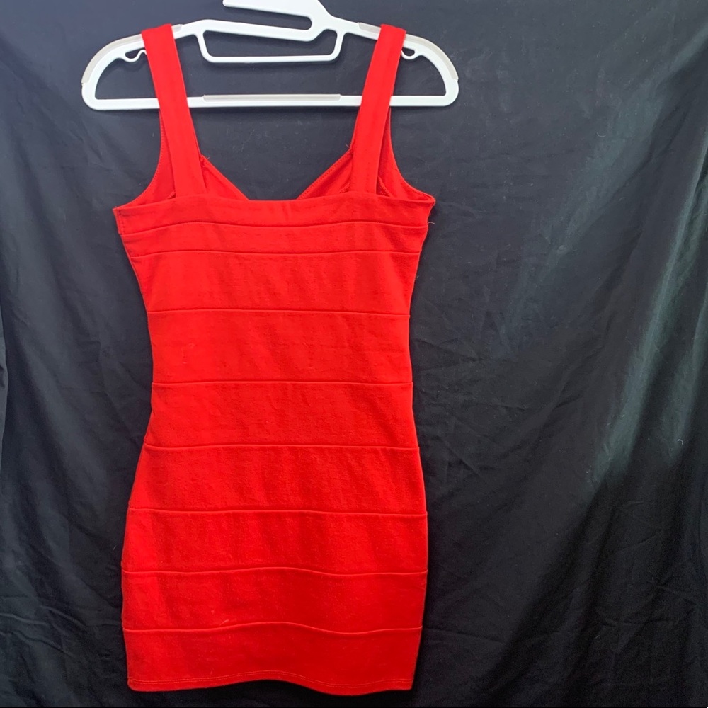 Dress - Picture 2 of 3